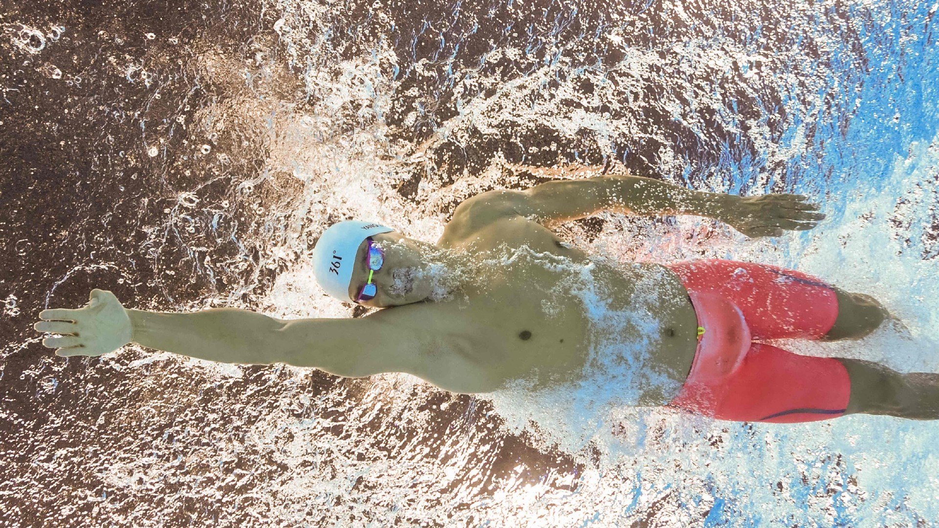 爱游戏电竞官网-网球双打：默契配合的极致展现，网球双打是什么意思